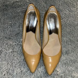 Women’s 3 inch nude pump